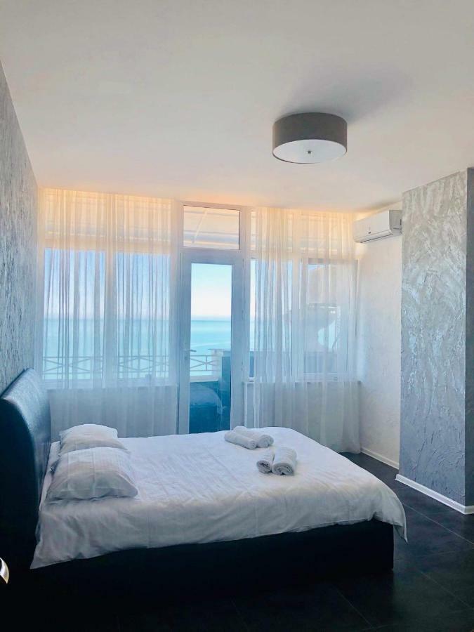 Tg Apartment Sea View Batumi Esterno foto